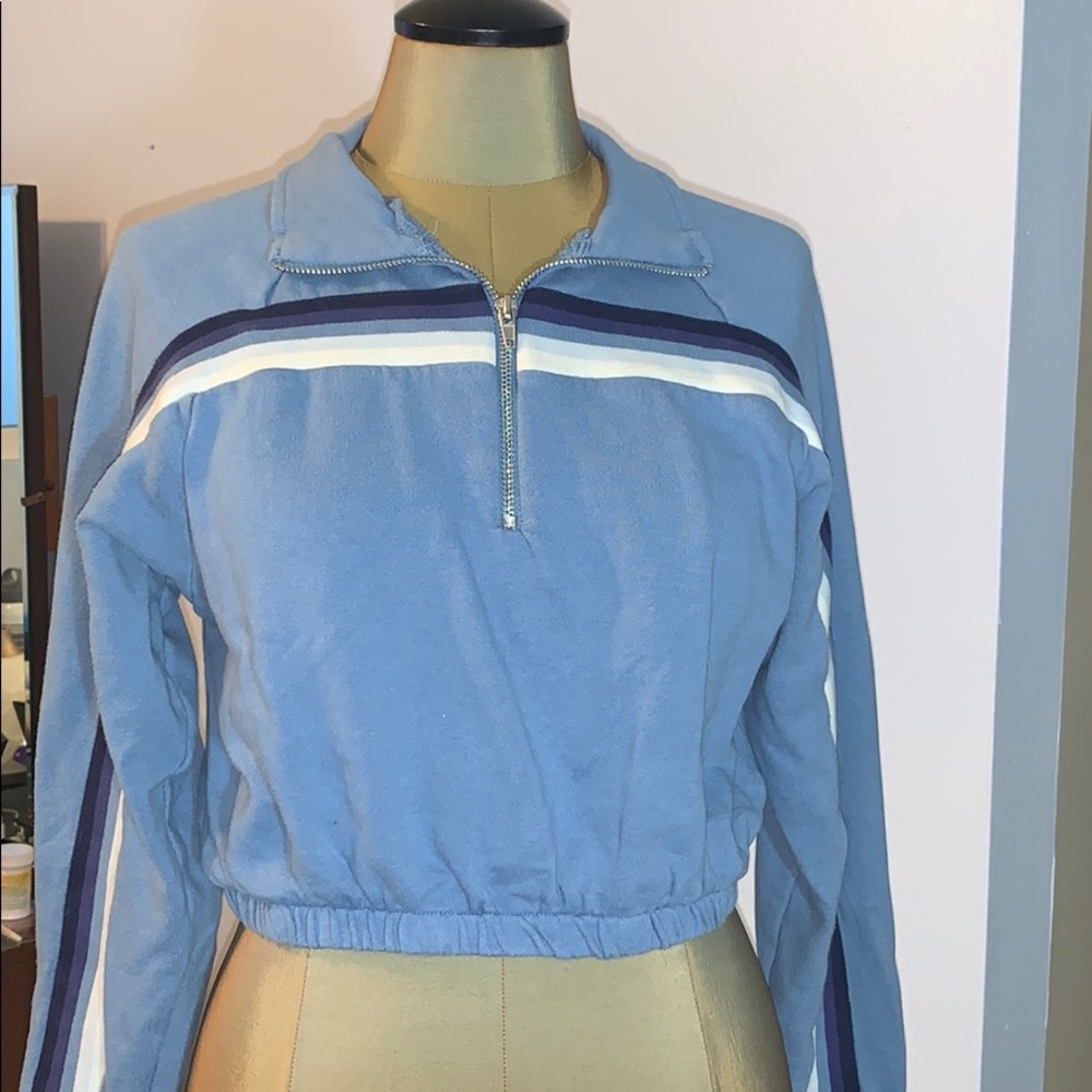 CROP TOP QUARTER ZIP UP SWEATER💙🤍🖤